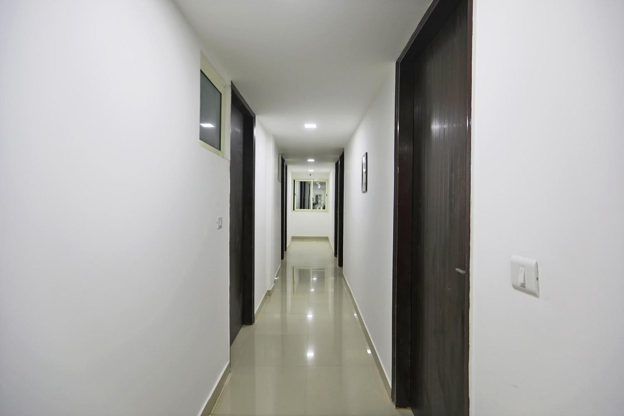 Hotel Townhouse South Lawn Neu-Delhi Exterior foto